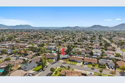 17547 Granada, Fontana, CA 92335 - Photo 26