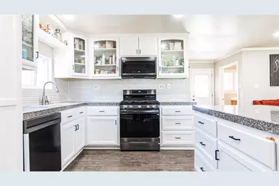 35181 Eureka, Yucaipa, CA 92399 - Photo 12