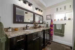 22671 San Joaquin Dr East Dr, Canyon Lake, CA 92587 - Photo 18