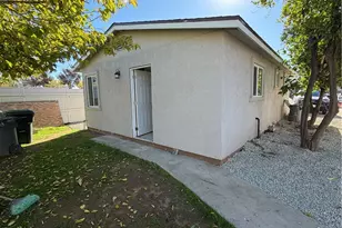 8865 Main, Jurupa Valley, CA 92509 - Photo 14