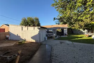 8865 Main, Jurupa Valley, CA 92509 - Photo 4