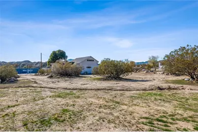 9016 Rose Eden Drive, Morongo Valley, CA 92256 - Photo 36