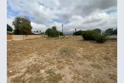 25338 4th, San Bernardino, CA 92410 - Photo 2