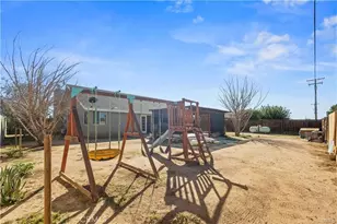 8849 Glade Ave, California City, CA 93505 - Photo 4