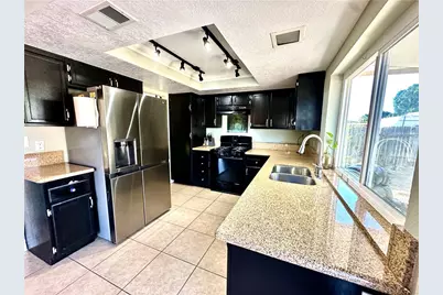 1142 Brentwood, Rialto, CA 92376 - Photo 10