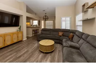 14476 Oak Knoll Ct, Fontana, CA 92337 - Photo 6