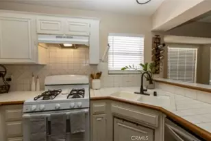 14476 Oak Knoll Ct, Fontana, CA 92337 - Photo 14