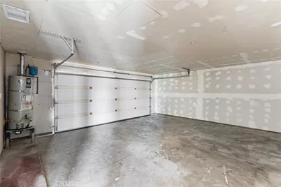 11426 Tamarisk, Hesperia, CA 92345 - Photo 18