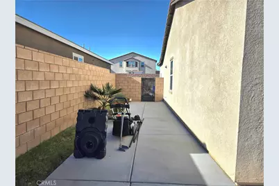 11415 Ferro, Victorville, CA 92392 - Photo 14