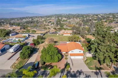 15750 Pounders Drive, Riverside, CA 92504 - Photo 2