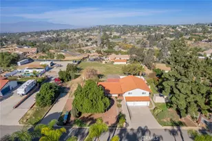 15750 Pounders Dr, Riverside, CA 92504 - Photo 2