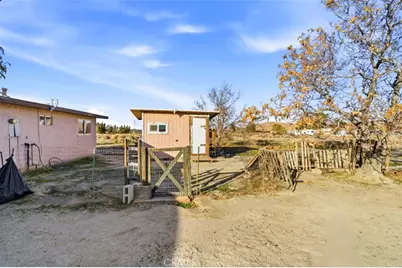 19449 Chamisal, Adelanto, CA 92301 - Photo 38