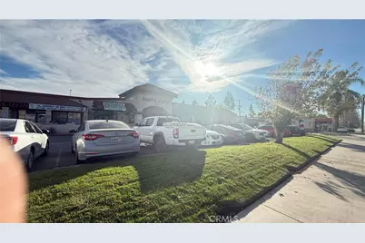 555 S Mount Vernon, San Bernardino, CA 92410 - Photo 8