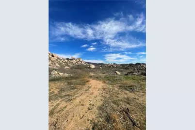 34605001 No Name, Lake Elsinore, CA 92570 - Photo 2