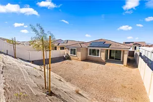 25381 Violane Dr, Menifee, CA 92585 - Photo 30