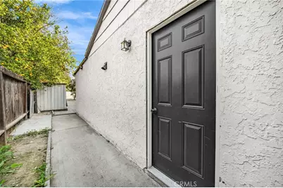 7044 Nestle Avenue, Reseda, CA 91335 - Photo 32