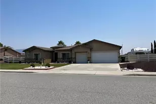 989 Driftwood Cir, Banning, CA 92220 - Photo 2