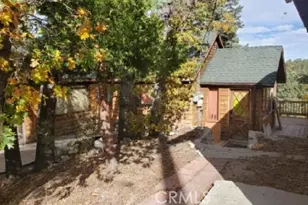 33668 Angeles, Green Valley Lake, CA 92341 - Photo 2