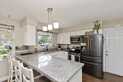 5015 Treehill Place, Riverside, CA 92507 - Photo 12