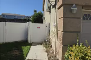 27069 Dawnview Ct, Corona, CA 92883 - Photo 4