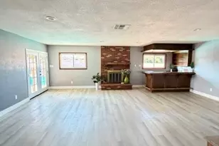 17480 Filbert, Fontana, CA 92335 - Photo 6