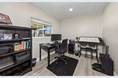 12407 Crestwood Drive, Yucaipa, CA 92399 - Photo 22