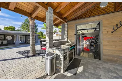 12407 Crestwood Drive, Yucaipa, CA 92399 - Photo 30