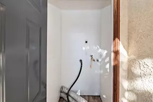 1365 Crafton Ave, Mentone, CA 92359 - Photo 20