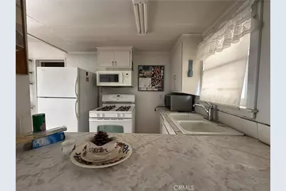 55710 Chaparral, Yucca Valley, CA 92284 - Photo 10