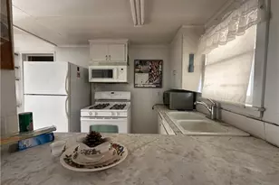 55710 Chaparral, Yucca Valley, CA 92284 - Photo 10