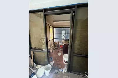 207 S Riverside Avenue, Rialto, CA 92376 - Photo 6