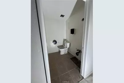 207 S Riverside Avenue, Rialto, CA 92376 - Photo 10