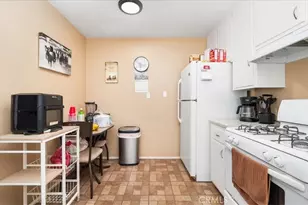 514 E Victory, Banning, CA 92220 - Photo 12