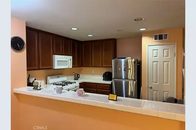 25818 Iris Ave #C #C, Moreno Valley, CA 92551 - Photo 6