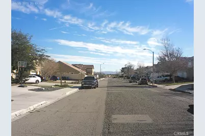 14406 Tawney Ridge Lane, Victorville, CA 92394 - Photo 4