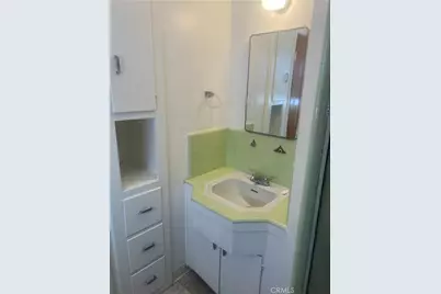 2022 W 99th, Los Angeles, CA 90047 - Photo 18