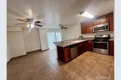 460 Oswell St, Bakersfield, CA 93307 - Photo 4