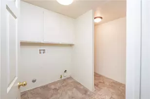 21189 Colombard, Apple Valley, CA 92308 - Photo 32