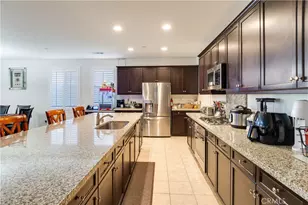 29762 Padilla Crt, Highland, CA 92346 - Photo 16