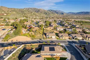 29762 Padilla Crt, Highland, CA 92346 - Photo 4