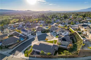 29762 Padilla Crt, Highland, CA 92346 - Photo 6