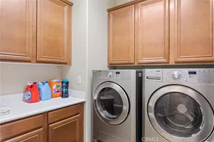 30085 Trois Valley, Murrieta, CA 92563 - Photo 32