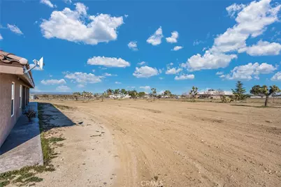11423 Desert View, Pinon Hills, CA 92372 - Photo 42