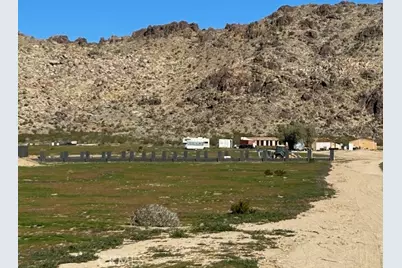 31163 Villa Nova, Lucerne Valley, CA 92356 - Photo 22