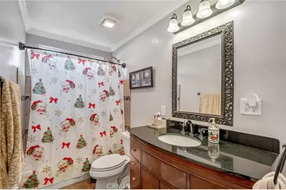 13719 Gavina Avenue, Sylmar, CA 91342 - Photo 24