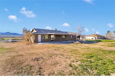 24726 Cahuilla, Apple Valley, CA 92307 - Photo 6