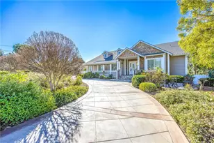 31027 E Sunset Dr, Redlands, CA 92373 - Photo 10