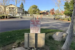 960 E Bonita, Pomona, CA 91767 - Photo 46