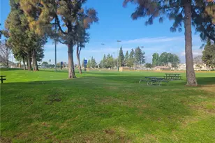 15597 Castellion, Fontana, CA 92337 - Photo 22