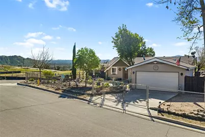 3201 Muriel Drive, Rubidoux, CA 92509 - Photo 4